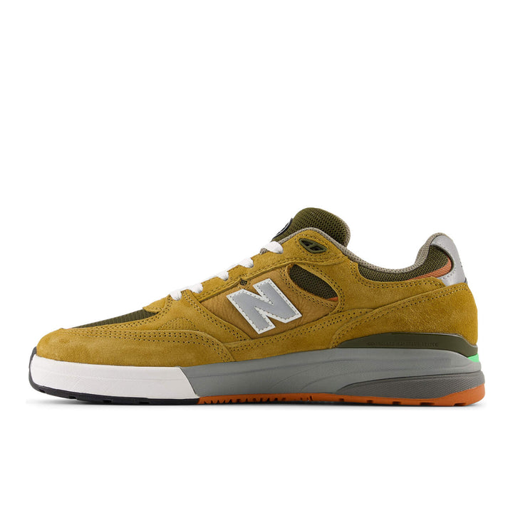 NM Andrew Reynolds 933