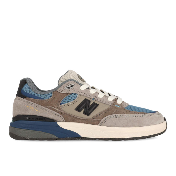 NB Andrew Reynolds 933