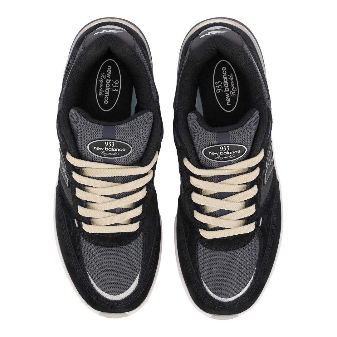 NB Andrew Reynolds 933 UN933BNT