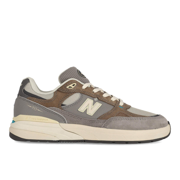 NB Andrew Reynolds 933 - Grey Days