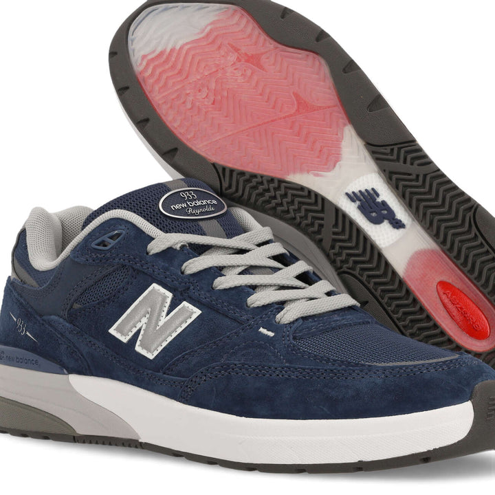 NB NUMERIC ANDREW REYNOLDS 933