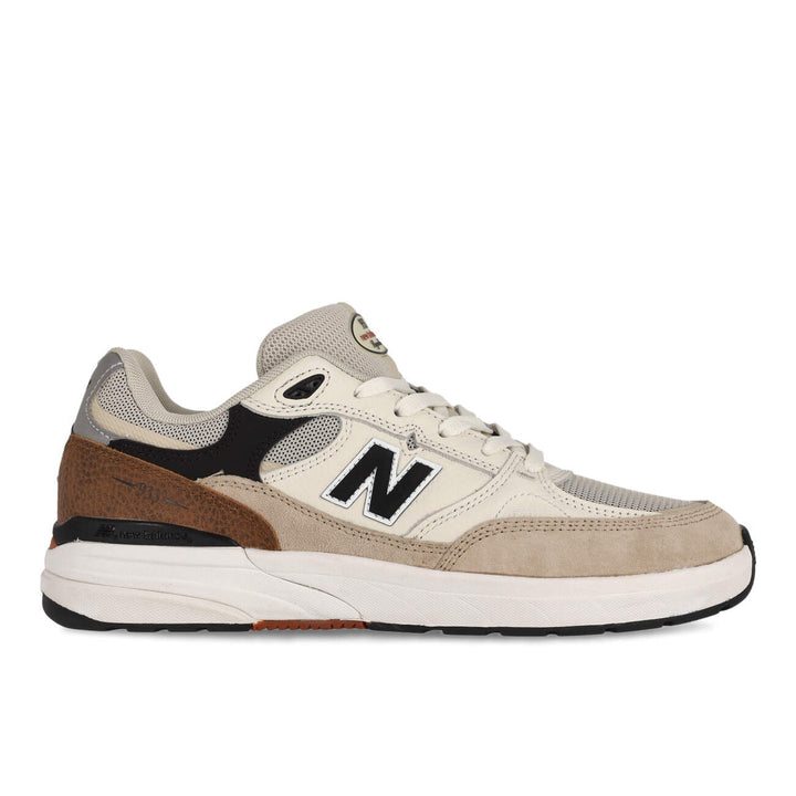 NB NUMERIC ANDREW REYNOLDS 933